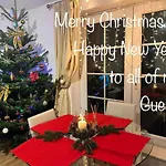 Gorgeous + Attentive Host + Free Parking Daire *