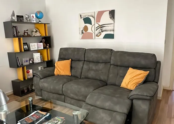 Gorgeous + Attentive Host + Free Parking Apartman York